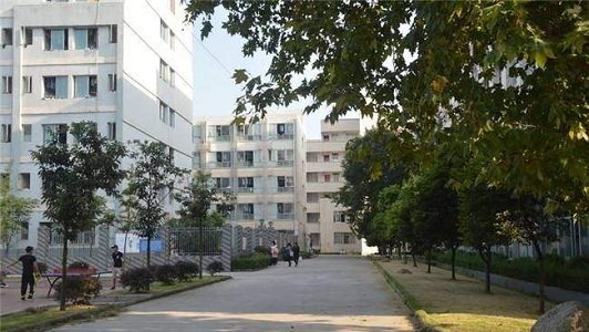 成都中專學校秋季招生條件（詳細了解成都中專學校秋季招生要求）  第2張