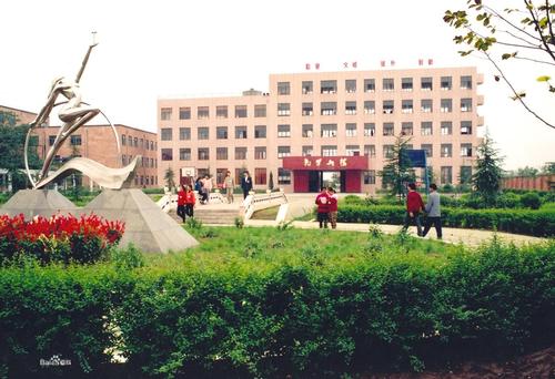 成都中專畢業可以當兵嗎（成都中專畢業生是否具備當兵資格）  第4張