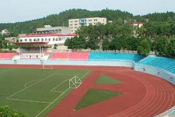 四川學校中專怎么選擇  第1張