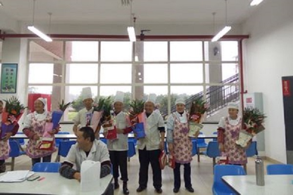重慶巴蜀中學是私立還是公立學校(外省怎么考進巴蜀中學)  第4張