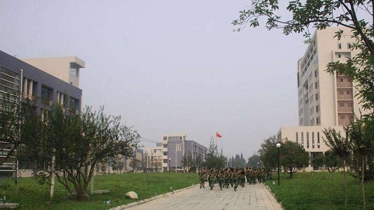 重慶市為明學校學生墜樓(重慶為明中學升學率)  第3張