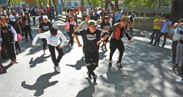 成都大學護理學院中專（了解成都大學護理學院中專的相關信息）  第2張