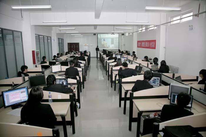 重慶中專服裝設計(技校有服裝設計專業嗎)  第1張