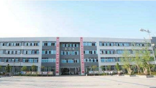 重慶工商學校簡介(重慶工商學校宣傳片)  第3張
