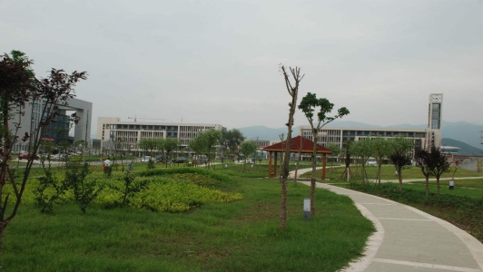 重慶市最好中專的建筑大學(重慶知行衛生學校)  第1張