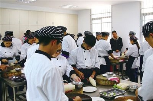 重慶神州職校邱仁惠(重慶市渝中區神洲職校)  第3張