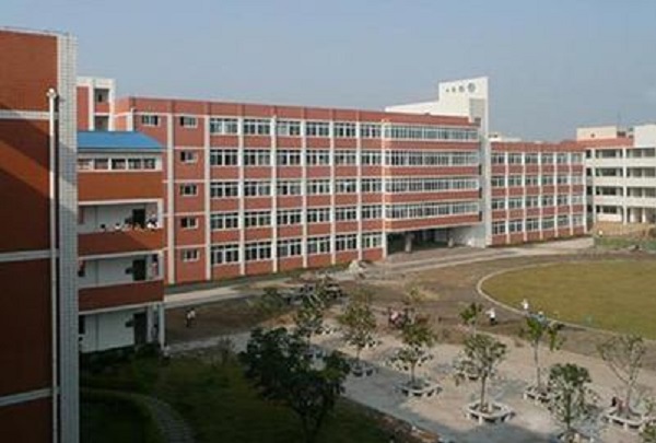 四川公辦中專學校學費排名怎么查詢  第2張
