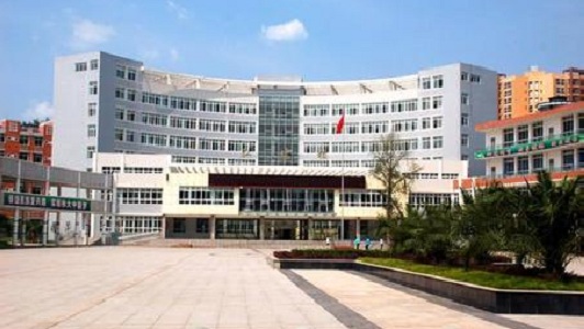 中專生可以考成都大學護理專業嗎的招生條件是什么  第2張