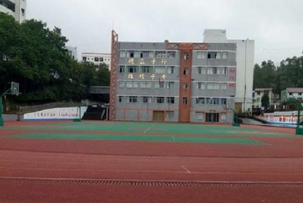 重慶護理中專單招大專難么(中專護理單招考什么)圖1