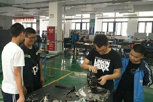重慶市第三十八中學校錄取分數線(重慶市一中學校分數線)  第1張