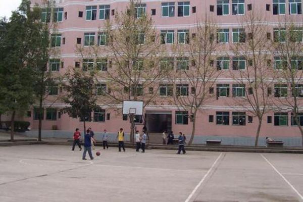 內江職業中專是公辦的嗎？內江職業中專的辦學性質如何？  第1張